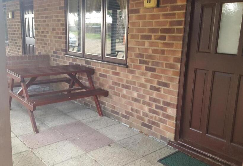 スタンダード４人部屋, The Andel