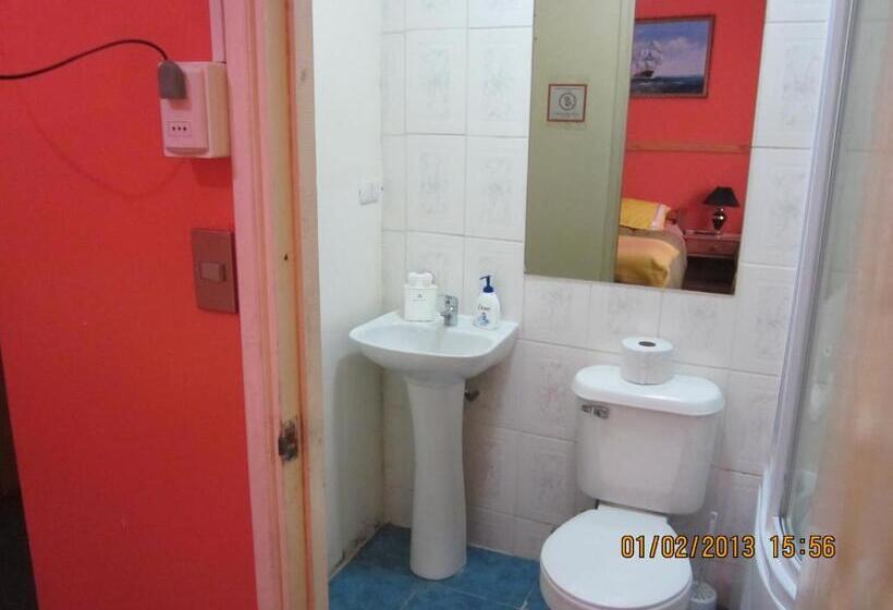 标准三人间, Hostal El Mirador