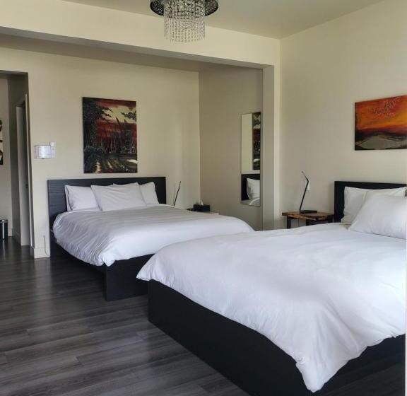 جناح ديلوكس, Orange Bistro