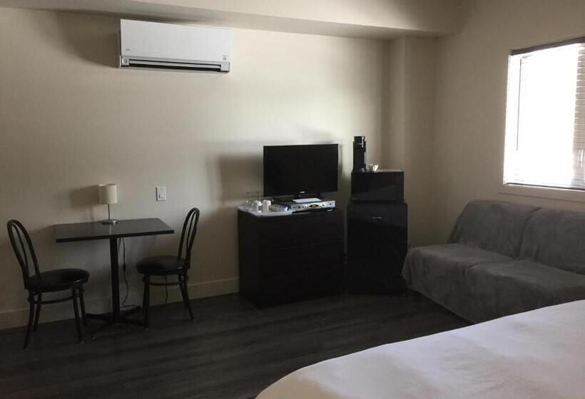 غرفة قياسية سرير كينج, Orange Bistro