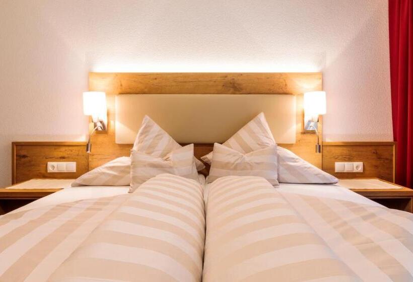 2 베드룸 컴포트 아파트, Apart Madeleine Superior Inklusive Summercard