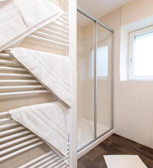 2 베드룸 컴포트 아파트, Apart Madeleine Superior Inklusive Summercard