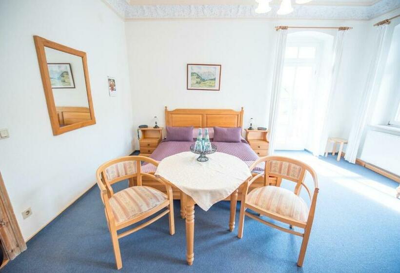 标准间, Bilz Pension