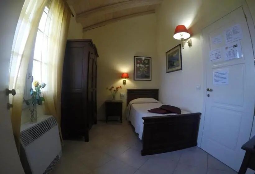 庭の見えるシングルルーム, Agriturismo Fattoria Corte Roeli