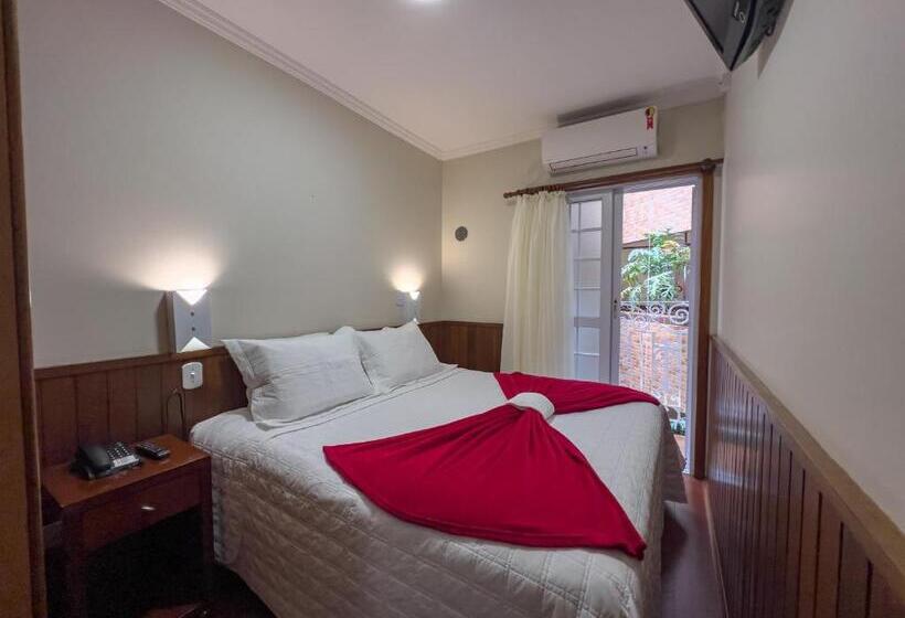 דירת חדר, Palazzo Reale