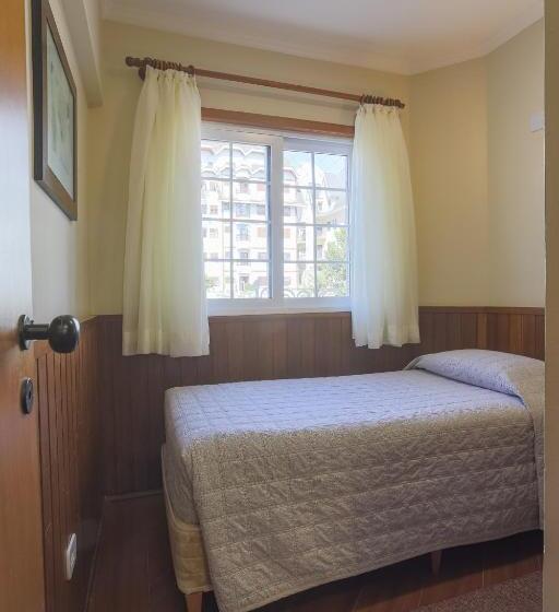 דירת שני חדרים, Palazzo Reale