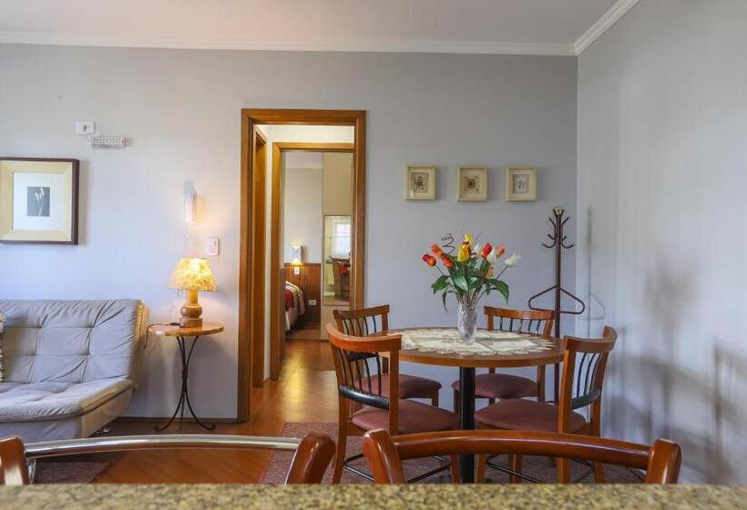 דירת שני חדרים, Palazzo Reale