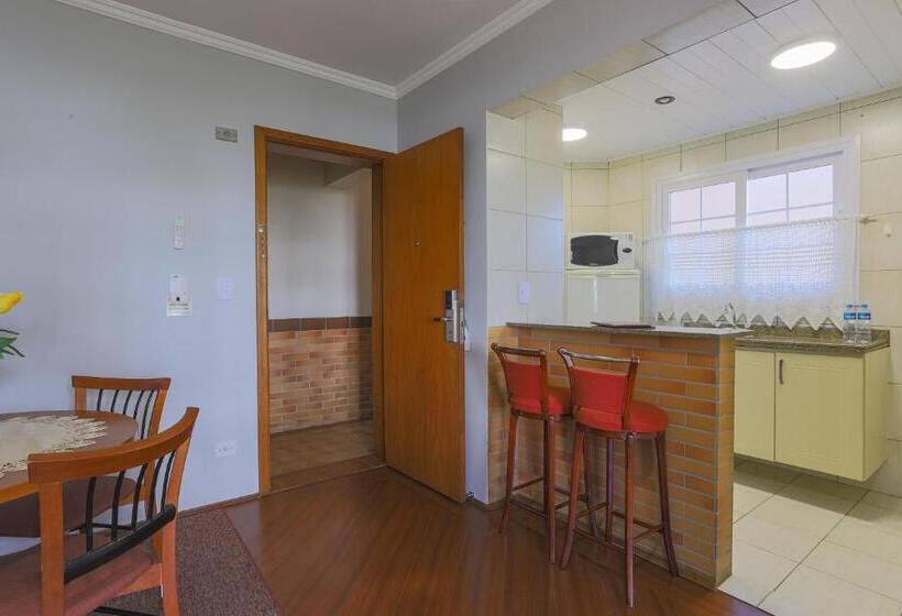 דירת שני חדרים, Palazzo Reale