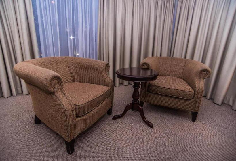 スタンダードルーム, Adelante Lodge