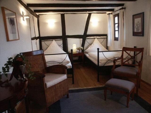 اتاق استاندارد, Am Alten Fronhof