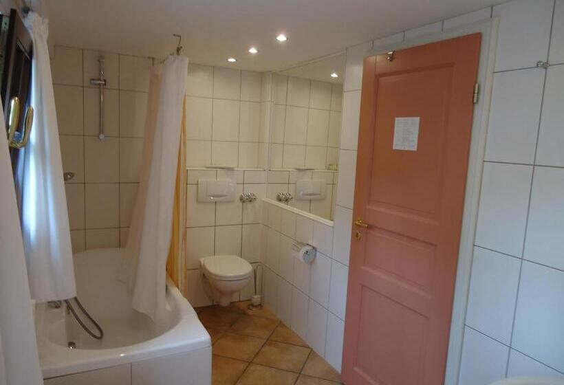 اتاق راحتی, Am Alten Fronhof