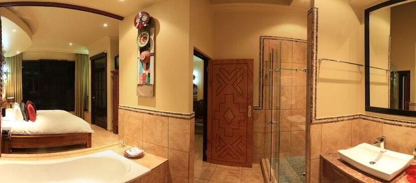 סוויטה אקזקיוטיב, Ammazulu African Palace