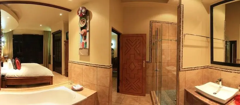 エクゼクティブスイート, Ammazulu African Palace