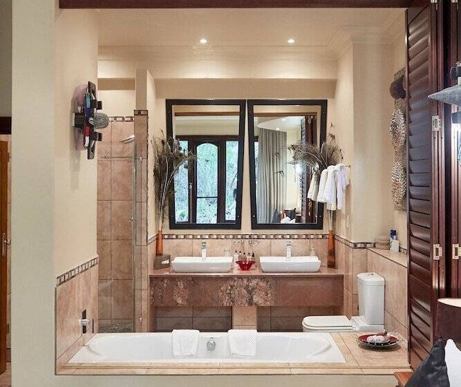 סוויטה אקזקיוטיב, Ammazulu African Palace