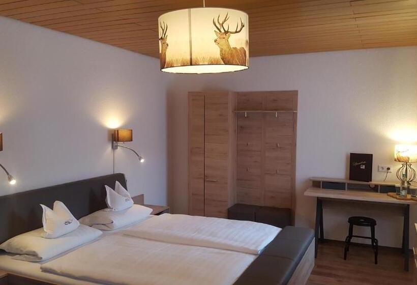Quarto Familiar, Gasthaus Zum Hirschen