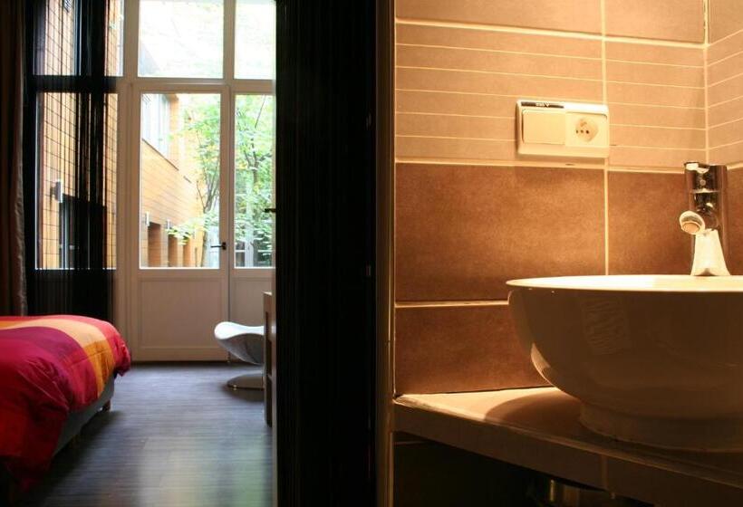 اتاق استاندارد با چشمانداز باغ, Bxlroom Guesthouse