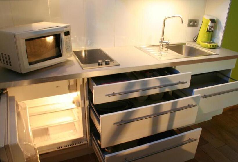 اتاق استاندارد با چشمانداز باغ, Bxlroom Guesthouse