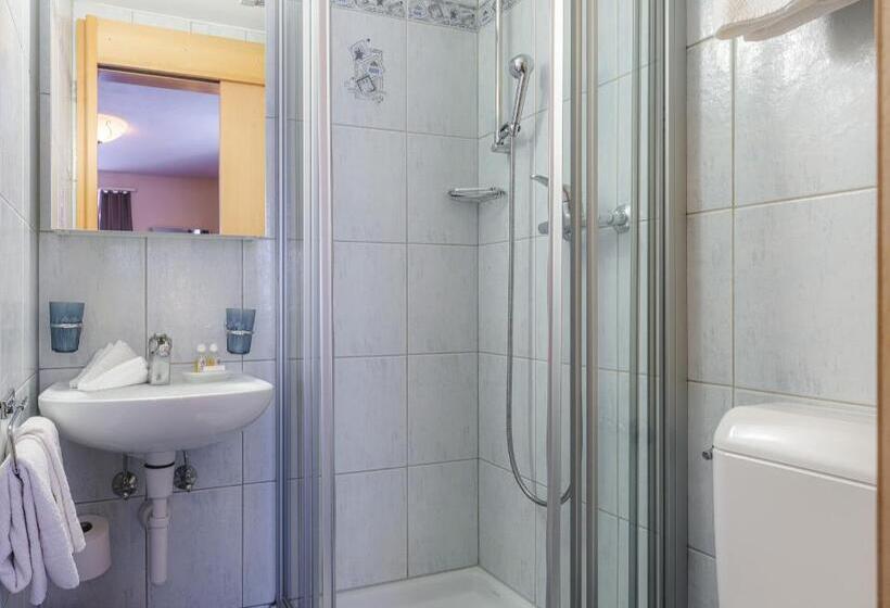 标准间, Guesthouse By The Rex