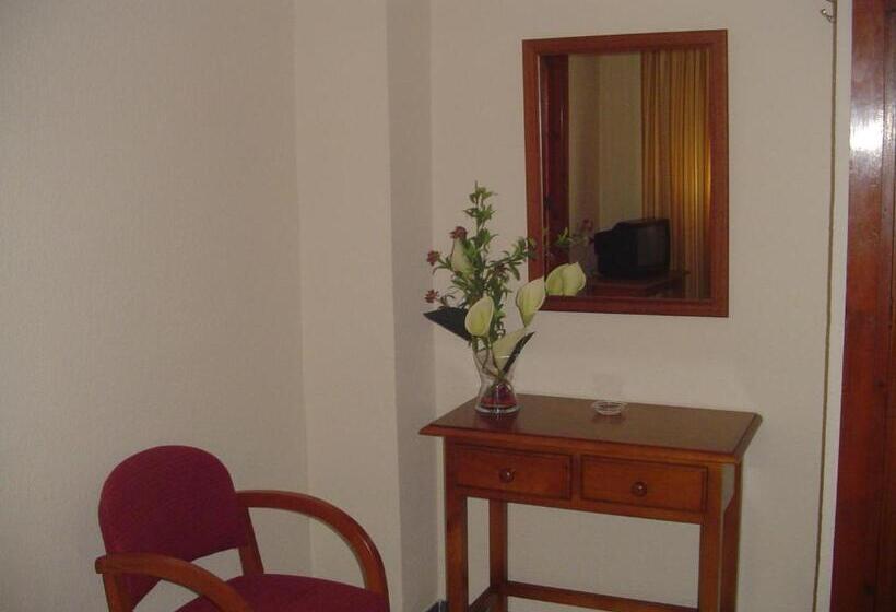 Номер Стандарт, Hostal Cabrera