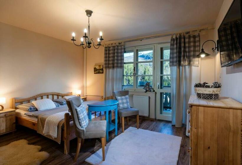 Номер Стандарт с Балконом, Penzion Enrico