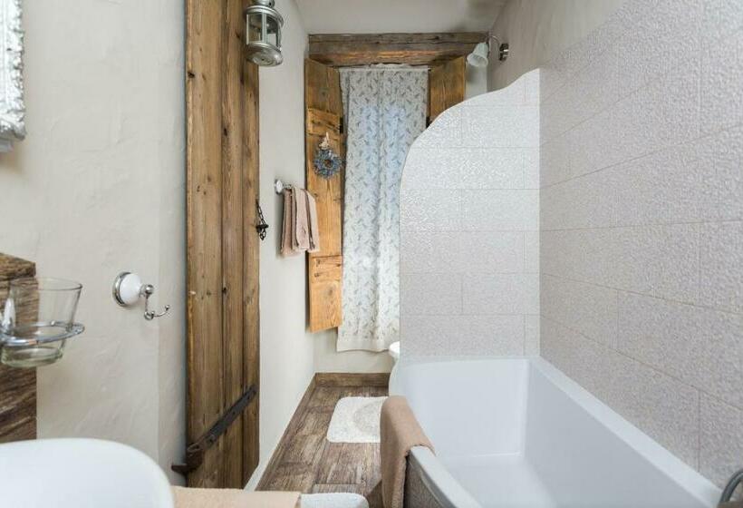 Номер Стандарт с Балконом, Penzion Enrico