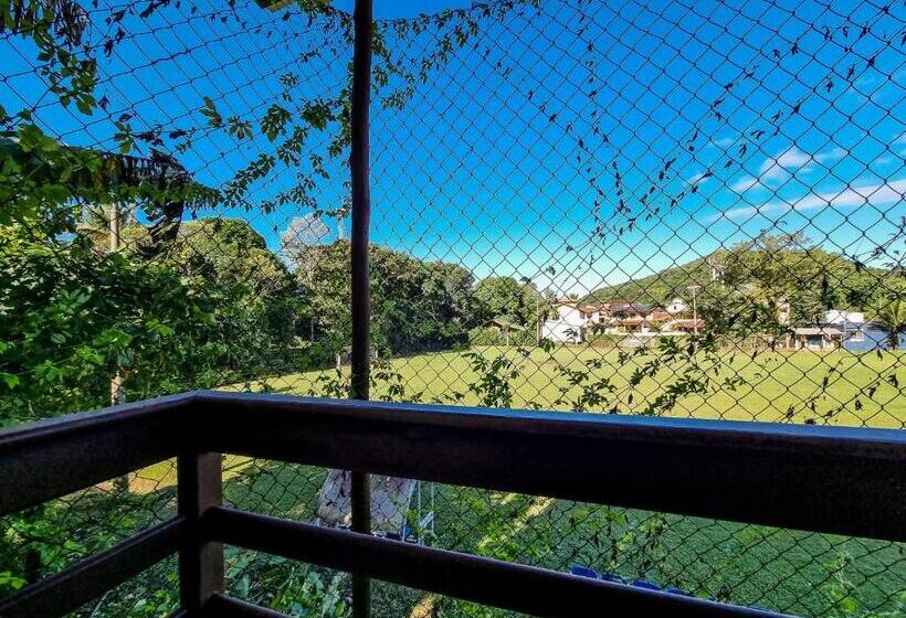 חדר סטנדרט לשלושה, Pousada Cachadaço