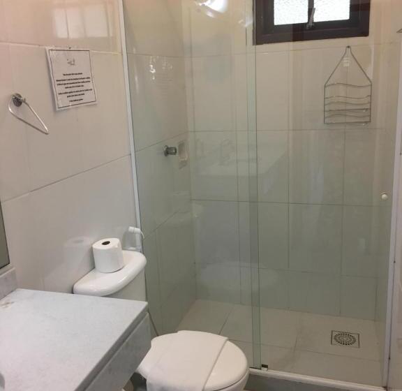 标准三人间, Pousada Catavento