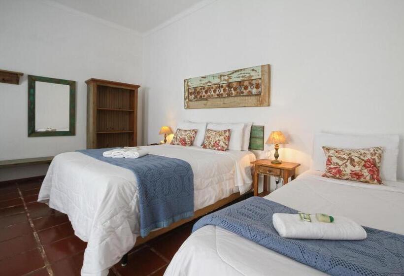 디럭스 트리플 룸, Pousada Do ó