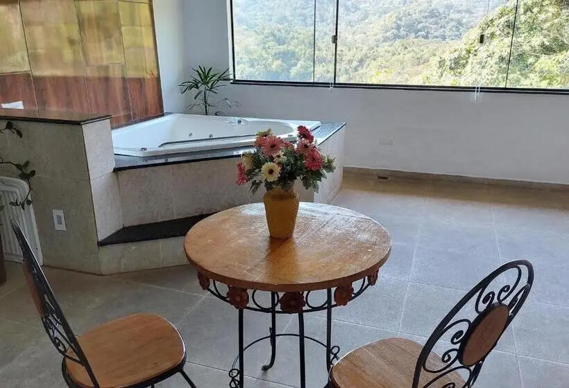 バスタブ付きスタンダードルーム, Pousada Santa Fe De Penedo