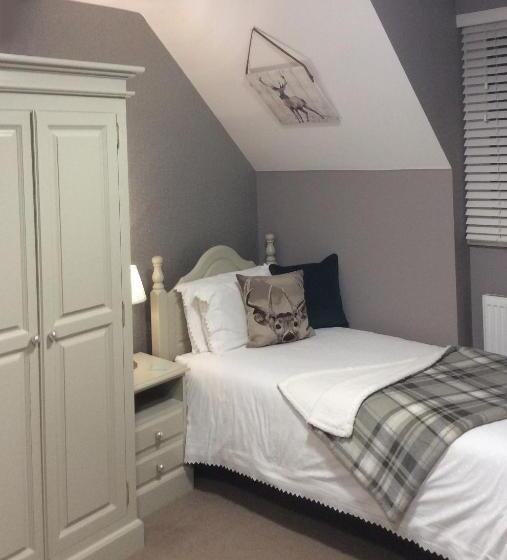 家庭间, The Limes