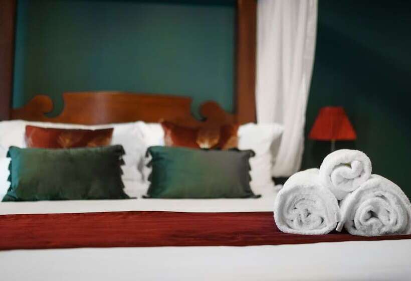 标准间, The Limes