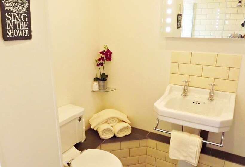 标准间, The Limes