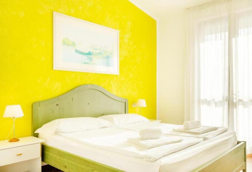 1 Bedroom Apartment Lake View, Residence Panorama La Forca, Gtsgroup