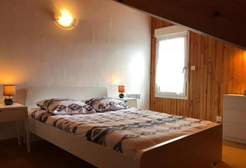 דירת חדר, La Salmonière