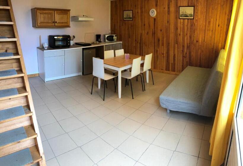 דירת חדר, La Salmonière