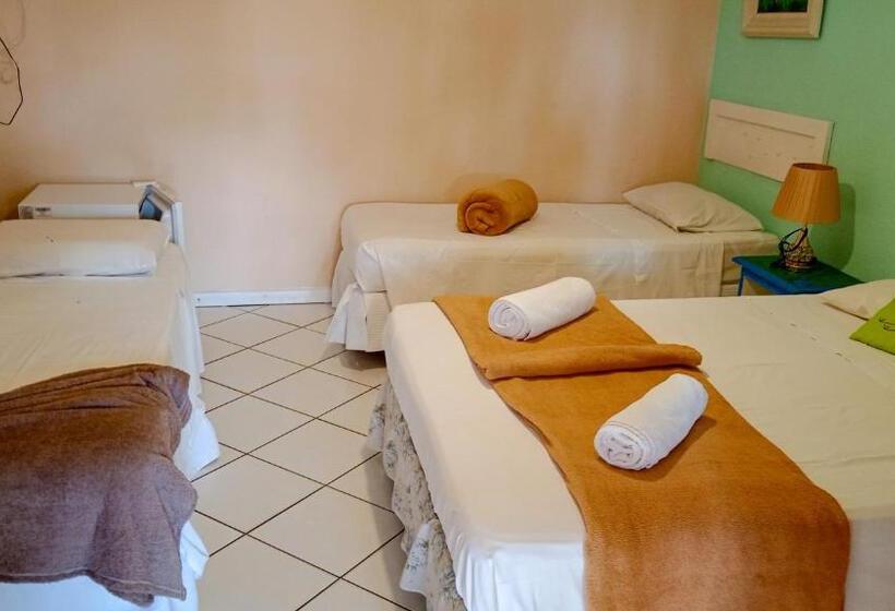 חדר משפחתי, Canto Do Forte