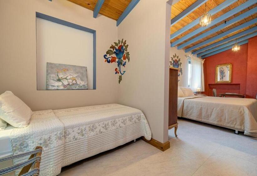 اتاق استاندارد سه نفره, Sakin Ev