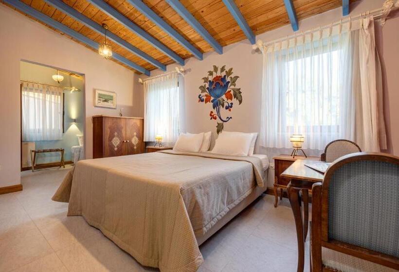 اتاق استاندارد سه نفره, Sakin Ev