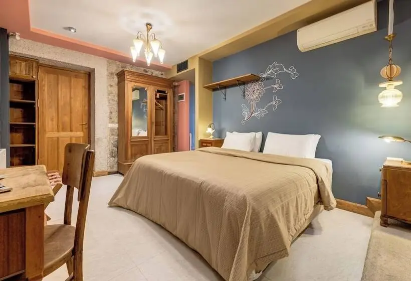 スーペリアールーム, Sakin Ev