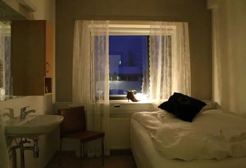 اتاق استاندارد یک تخته با سرویس بهداشتی مشترک, Skjaldarvik Guest House