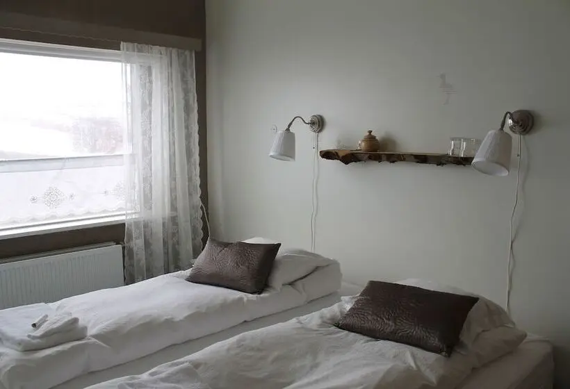 اتاق خانوادگی با سرویس بهداشتی مشترک, Skjaldarvik Guest House