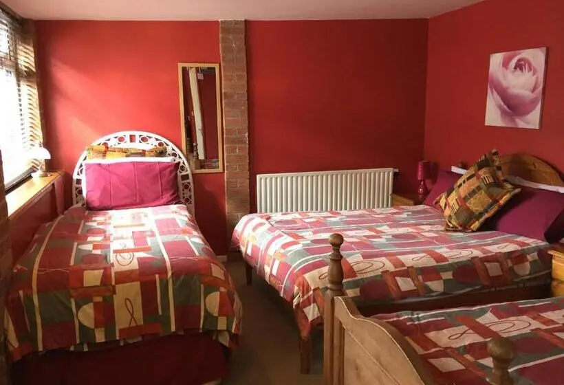 ファミリールーム, Willow Tree Cottages