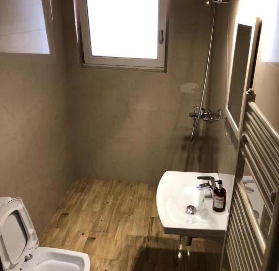 コンフォートトリプルルーム, Pension Aroma