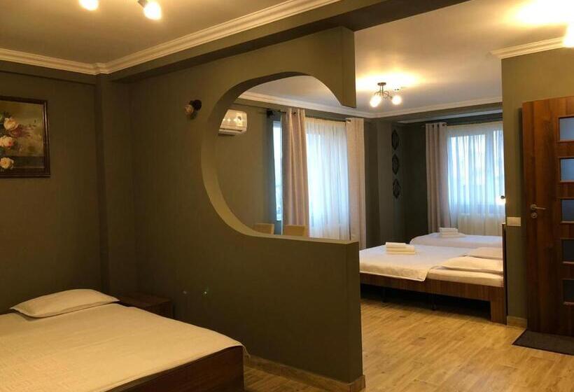 ファミリールーム, Pension Aroma