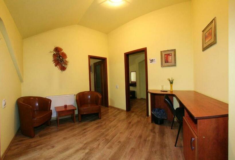 带2个卧室的套房, Pension Casa Timar