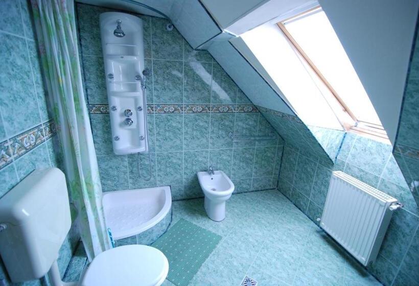 带2个卧室的套房, Pension Casa Timar