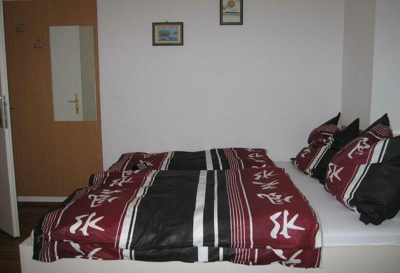 غرفة قياسية, Pension Casa Topolino