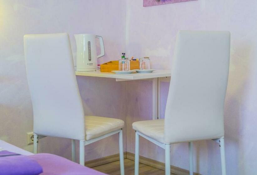 Chambre Standard, Pension Kuhn