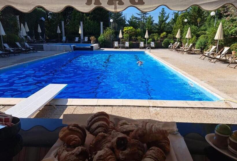 إستوديو قياسى, Residence Villa Agrimare
