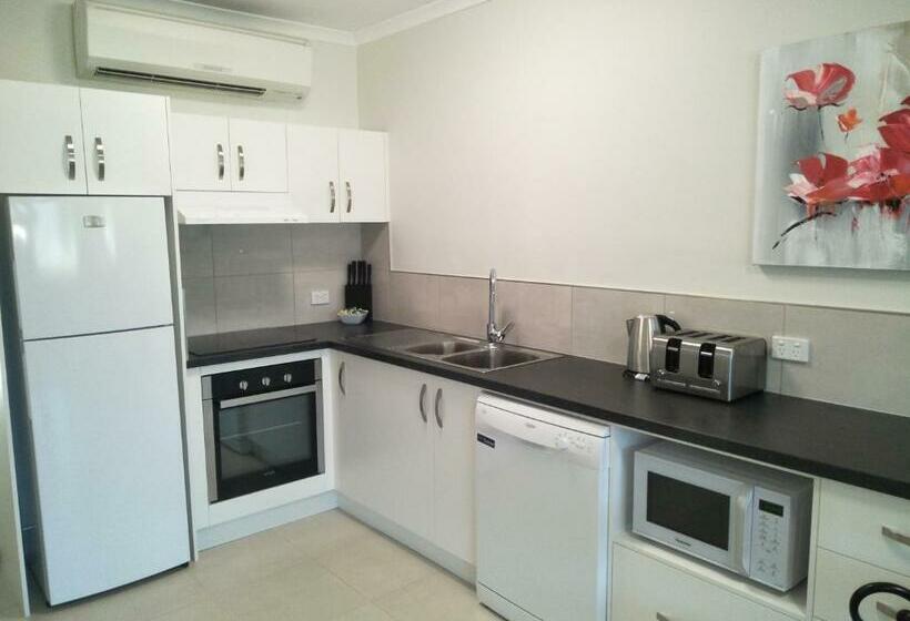 דירת חדר נוף לים, Airlie Seaview Apartments